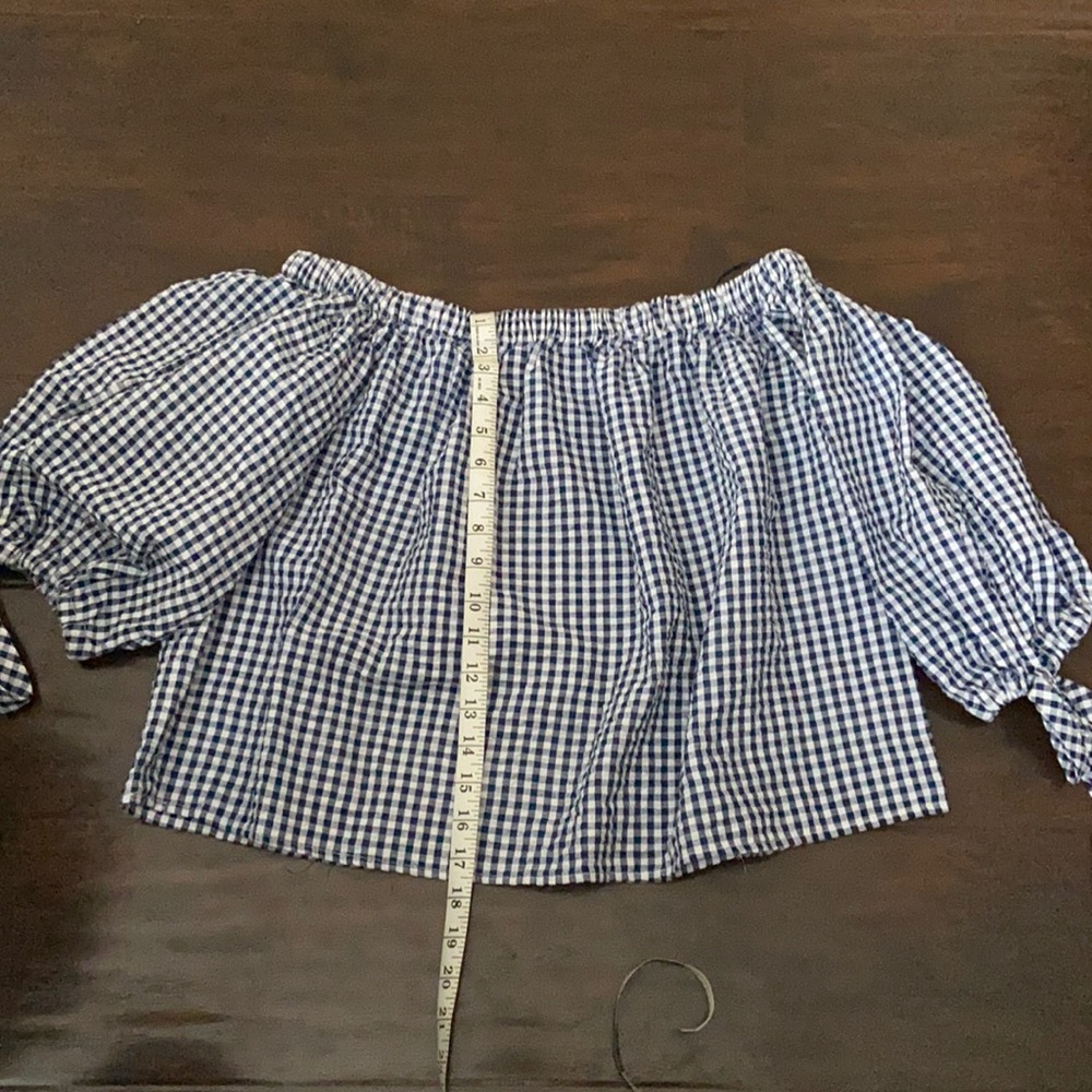 Puff sleeve gingham blouse
